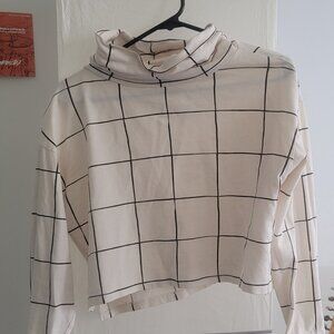 Cropped off-white long sleeve top (US/EUR S)